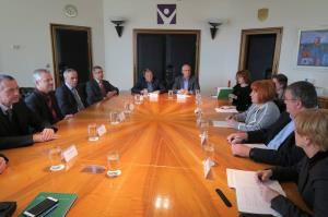 Sestanek grozd_varuhinja1